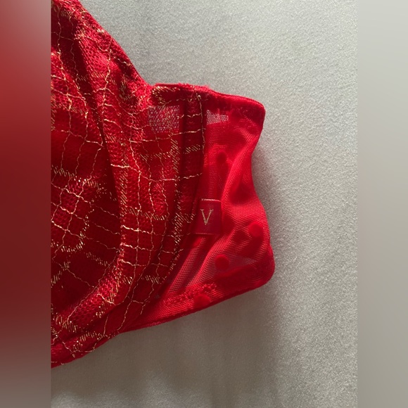 Red and Gold Mesh Victoria’s Secret Bra. 34B - Picture 5 of 5